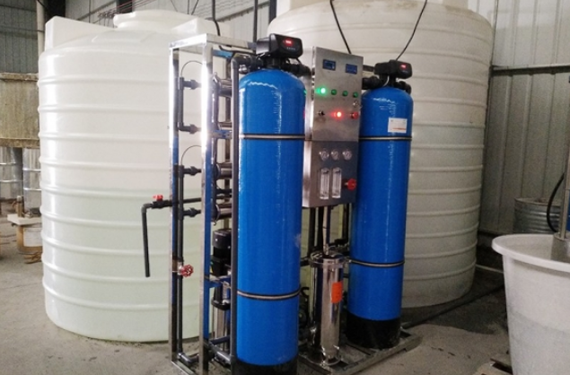 工業<a href=http://www.jiexi360.cn/fstcjssb/ target=_blank class=infotextkey>反滲透凈水設備</a>